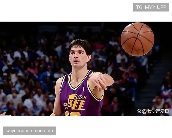 斯托克顿无球掩护制造错位，改变爵士进攻节奏