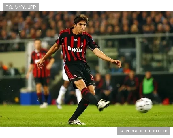 卡卡本赛季加快推进节奏压制防线凸显中场组织角色变化