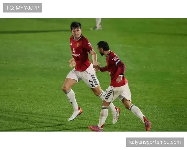 曼联输给英乙队后，问题逐渐显现，球队稳定性面临阶段性考验