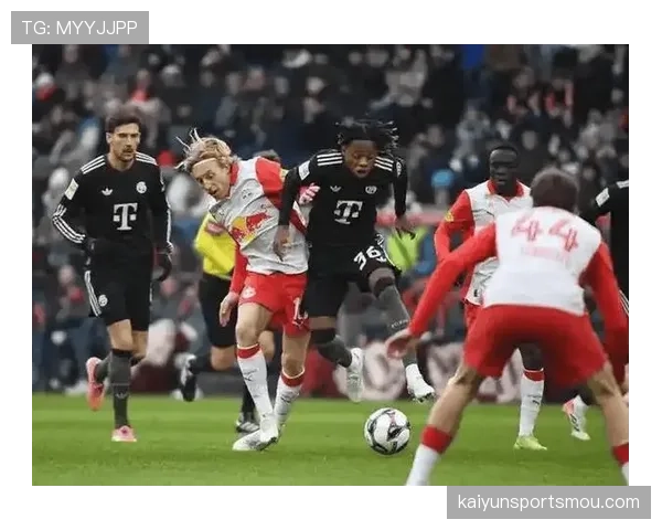 拜仁边路进攻犀利但防守隐患加剧，攻守失衡是否影响争冠走势